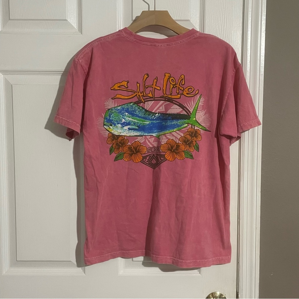 Salt Life T-shirt Men’s Medium Rugged Faded Pink Floral Graphic Print Fish
